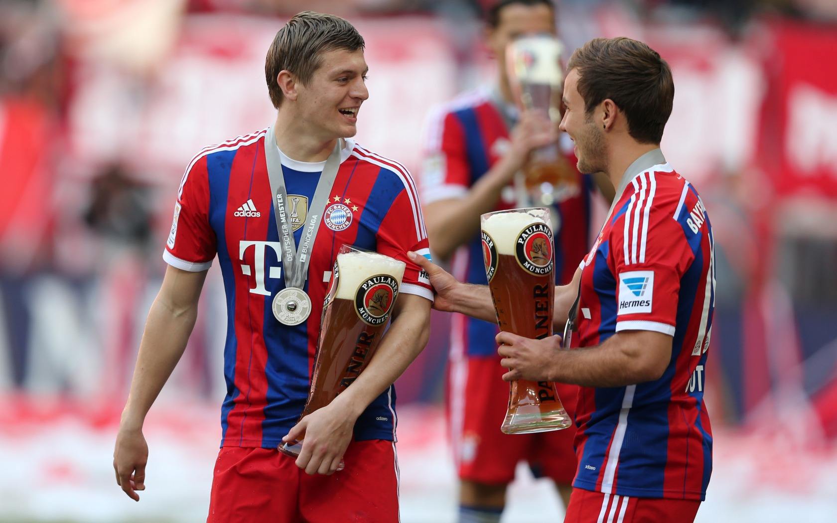 麦凯恩：詹姆斯8分是在多伦多打的，所以他的纪录在美国仍有效（麦凯恩称詹姆斯8分发生在多伦多，其纪录在美国仍然有效）