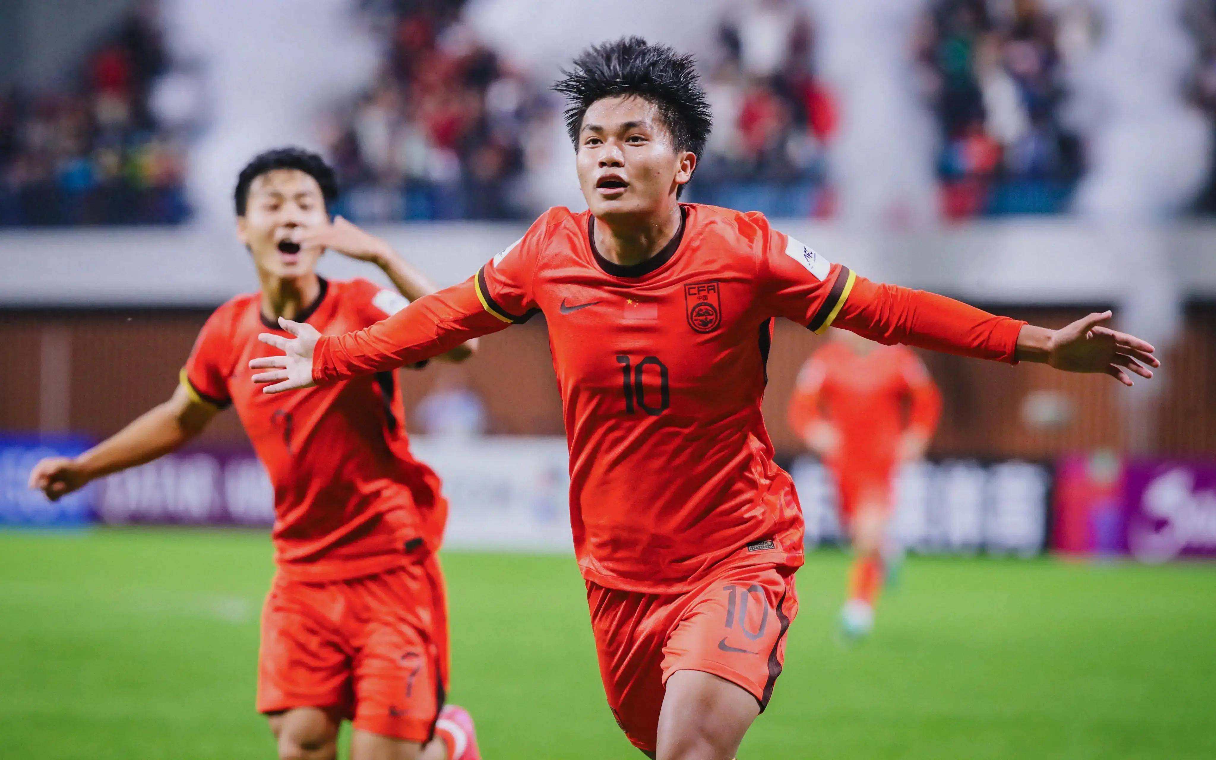 连续5场欧冠进球！马丁内利创阿森纳俱乐部历史纪录（欧冠五连斩！马丁内利刷新阿森纳队史纪录）