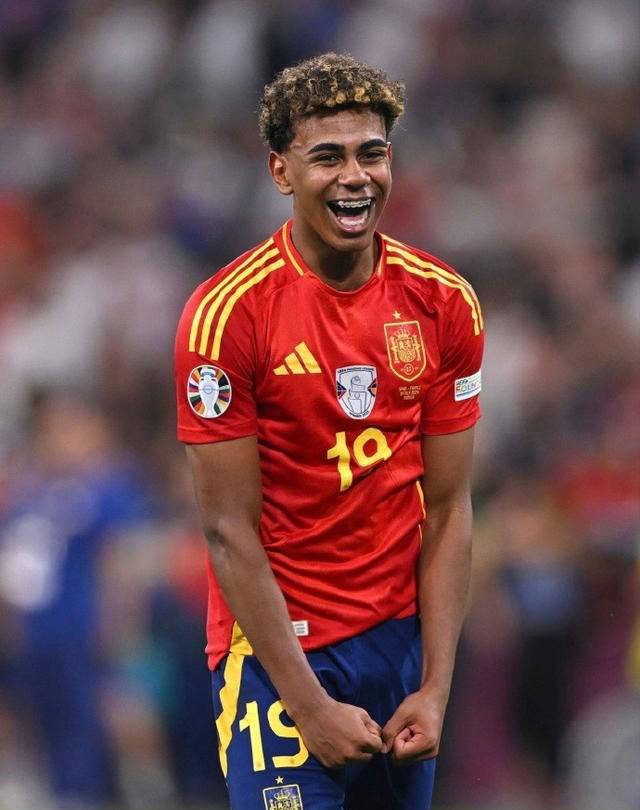 每体：西甲启动2027-32赛季在西班牙的电视转播权拍卖（每体：西甲开启2027-2032赛季西班牙本土电视转播权拍卖）