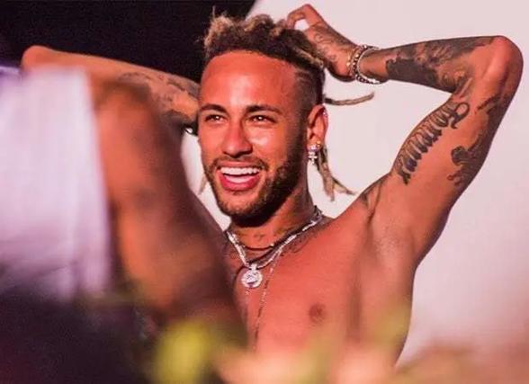 现场球迷的嘘声？贝林：那是他们的权利，毕竟门票不便宜（谈现场嘘声，贝林：球迷有权表达，毕竟票价不低）