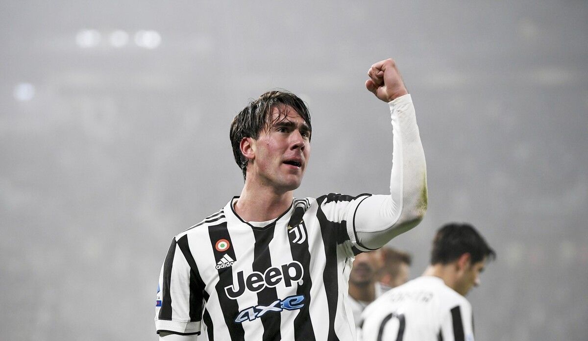 进球机器！2025年俱乐部+国家队凯恩65场比赛轰入60球（凯恩太猛：2025年代表俱乐部与国家队65战斩获60球）