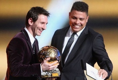 传承足球明星联赛“川辽对决”再现甲A经典，“四川雄起”唤起一代球迷记忆（传承足球明星联赛川辽再相逢，甲A经典重现，“四川雄起”勾起一代球迷回忆）