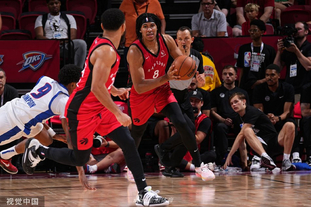 受伤的彭啸进入战上海U20的替补席，此前球员遭遇韧带损伤（曾遭韧带损伤，彭啸进入对阵上海U20之战替补席）