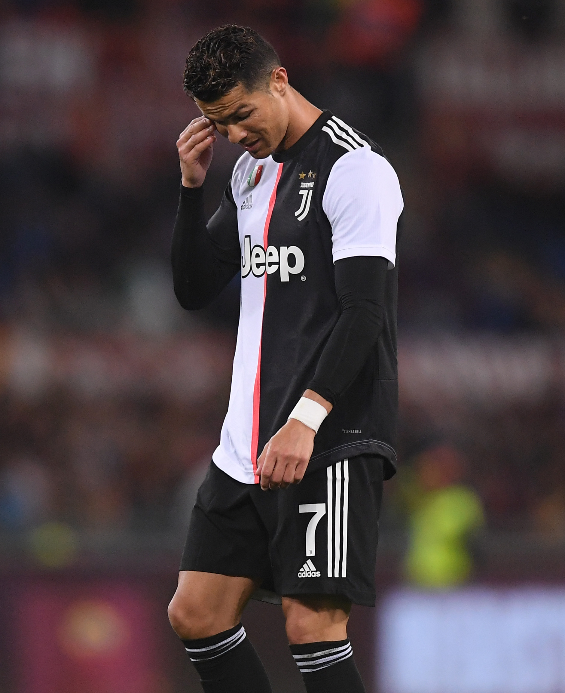 5场9球，姆巴佩创造个人欧冠单赛季进球数纪录（仅用5场攻入9球，姆巴佩刷新个人欧冠单季进球纪录）