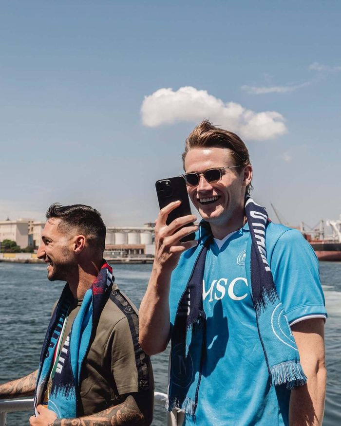 弗利克双喜临门：费尔明和德容回归（弗利克喜迎利好：费尔明与德容复出）